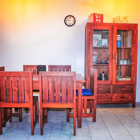 Kj Purple House Senggigi Apartman Kültér fotó