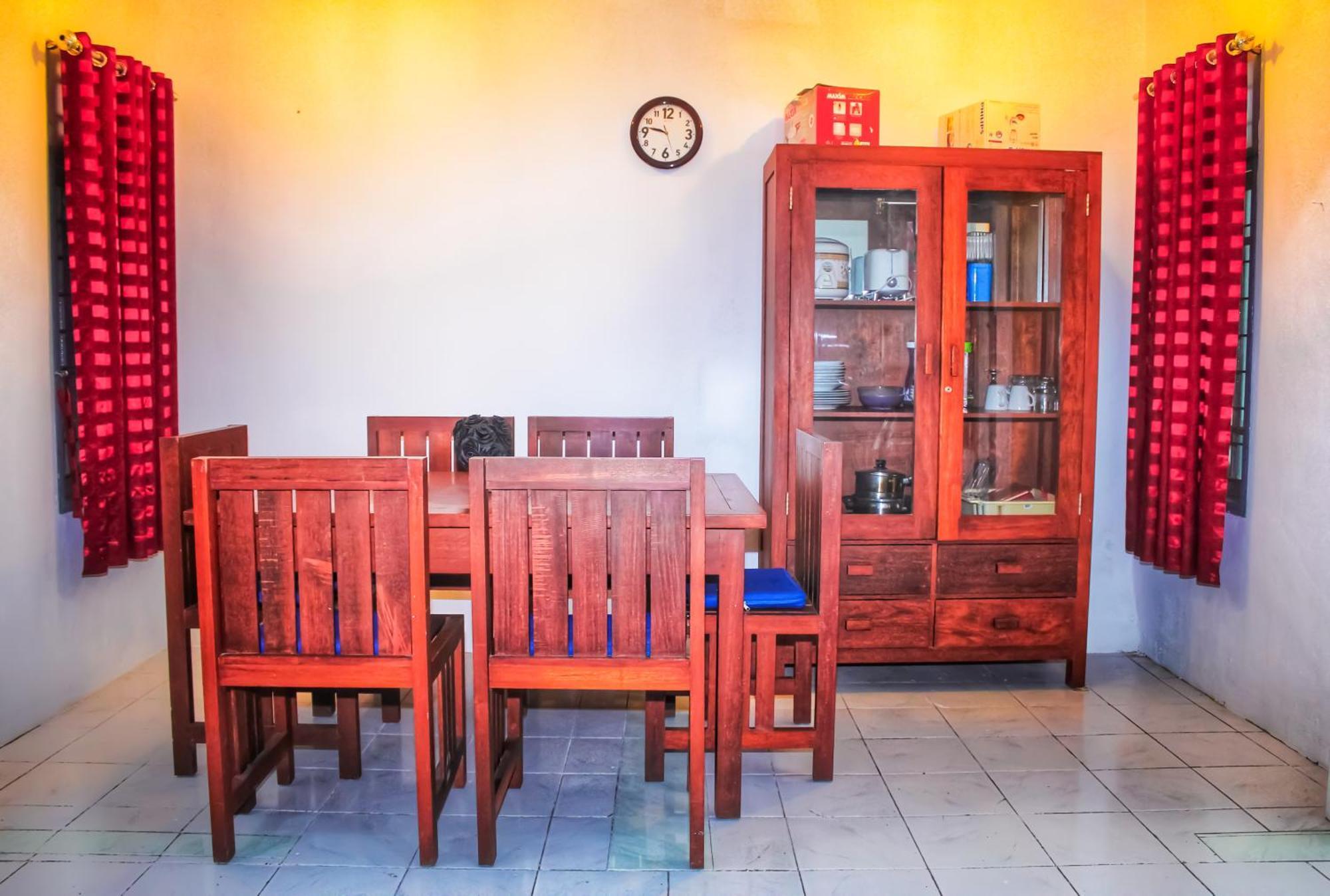 Kj Purple House Senggigi Apartman Kültér fotó