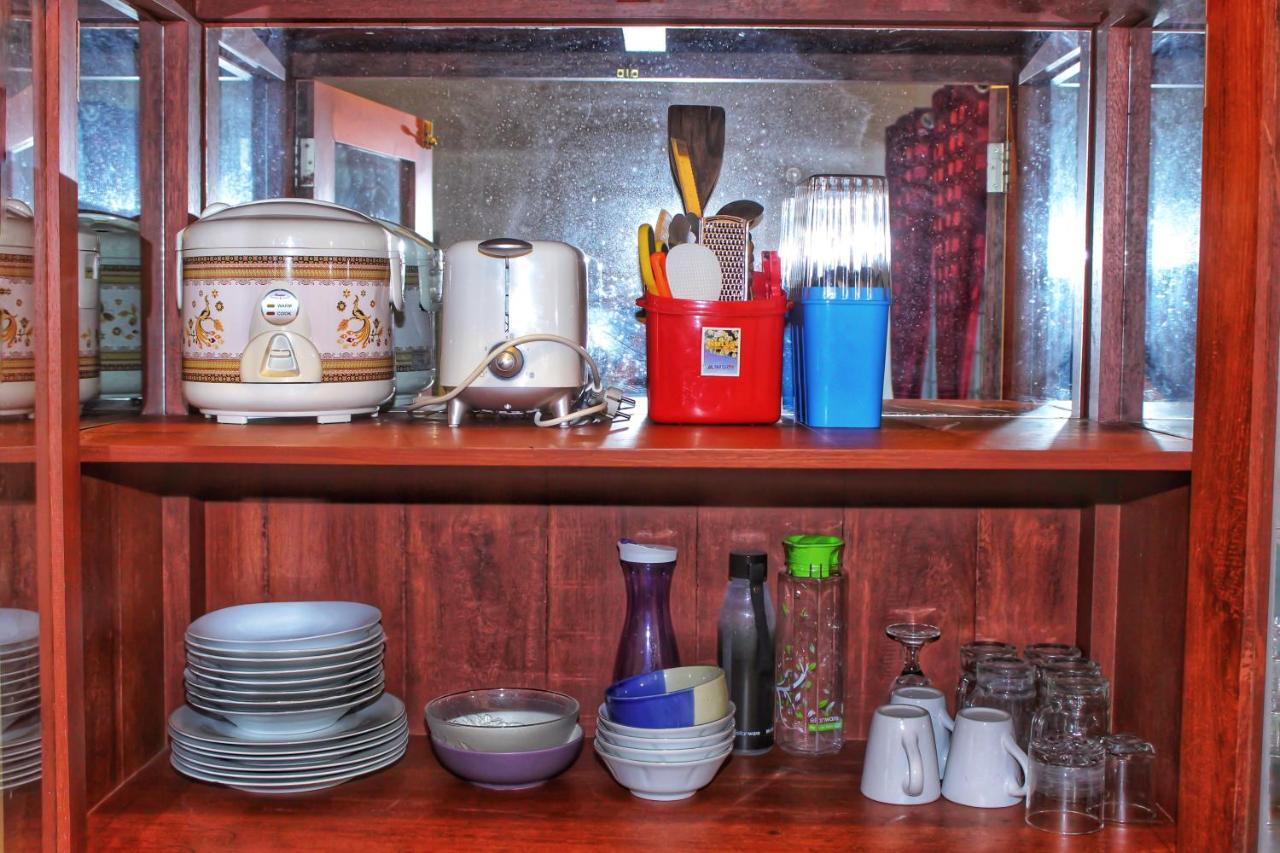 Kj Purple House Senggigi Apartman Kültér fotó